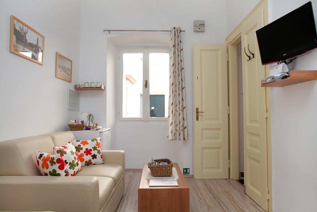 טרוגיר Room Mira מראה חיצוני תמונה