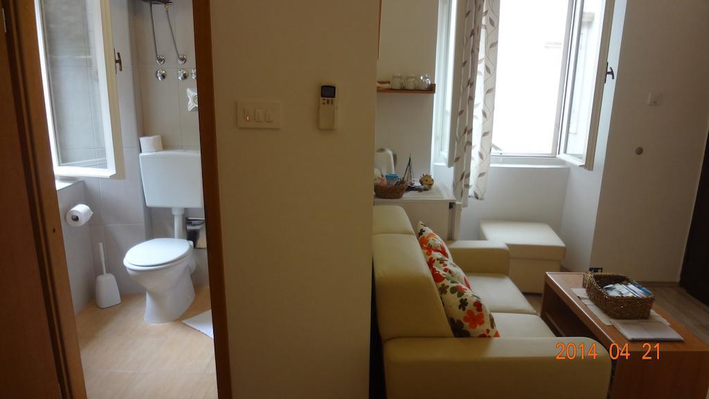 טרוגיר Room Mira חדר תמונה